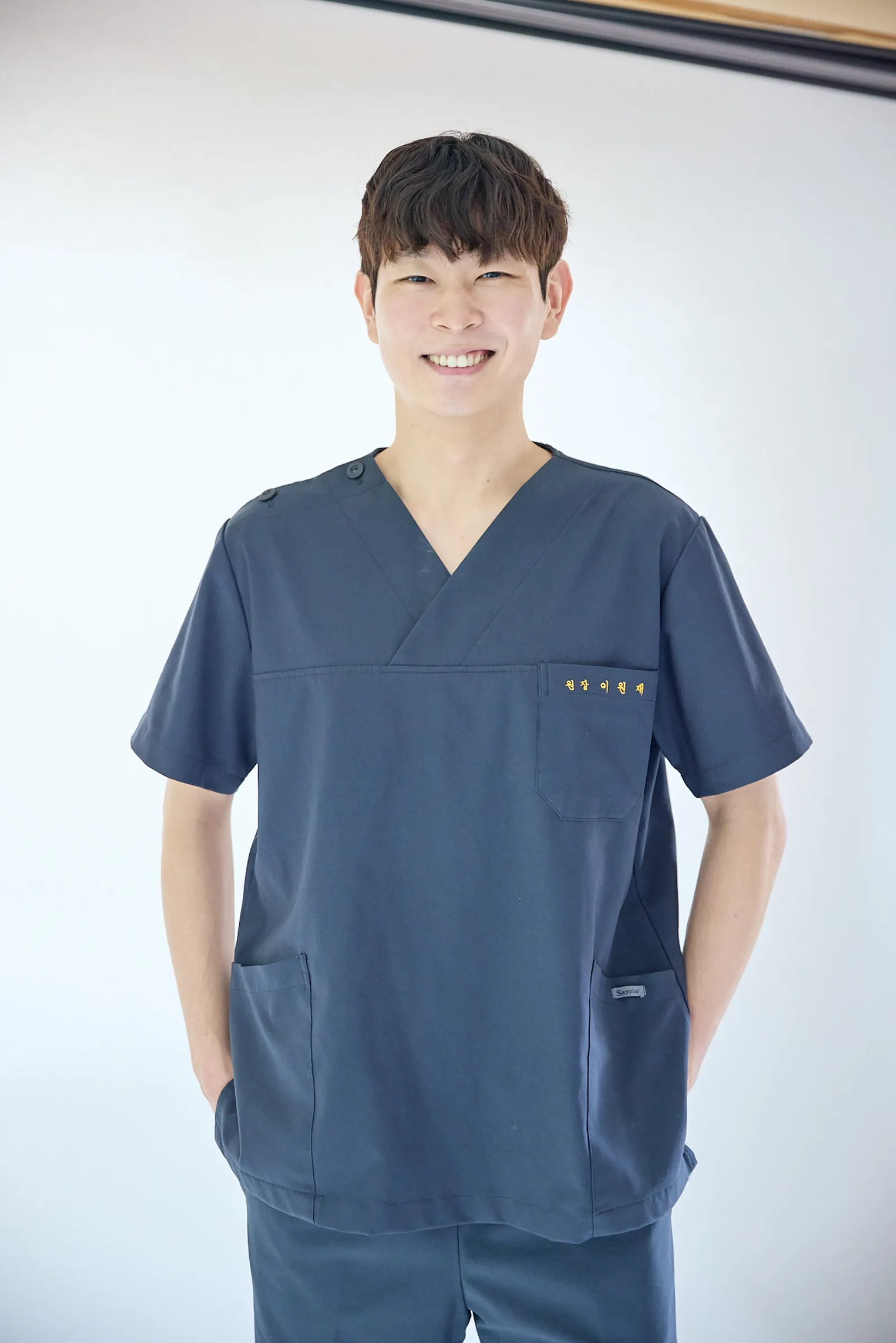 Dr. Simon Kim